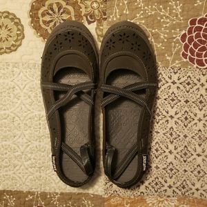 Mukluks womens shoes size 10